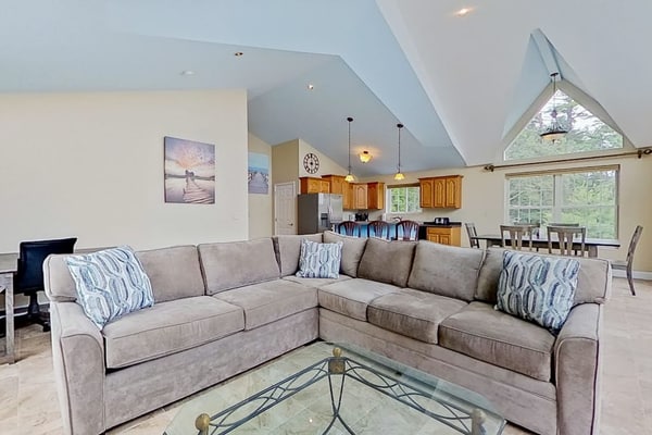 Leaward Shores Guesthouse | Lake view home in Moultonborough with dock & deck