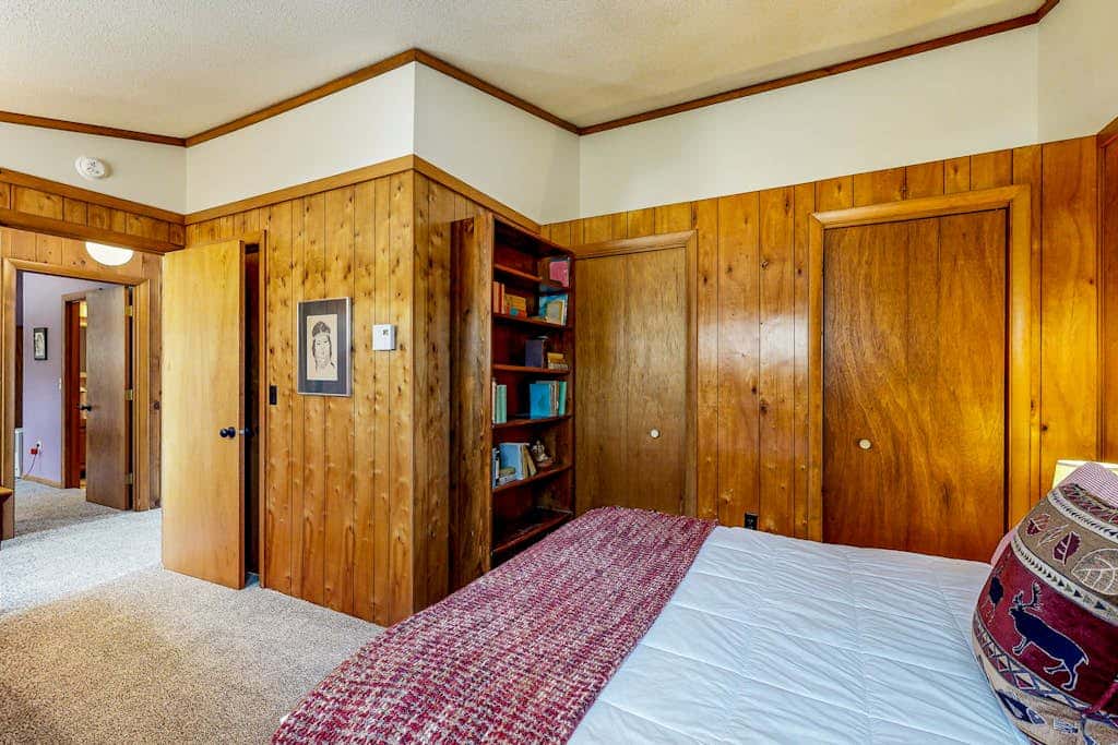 The Blue Door Cabin