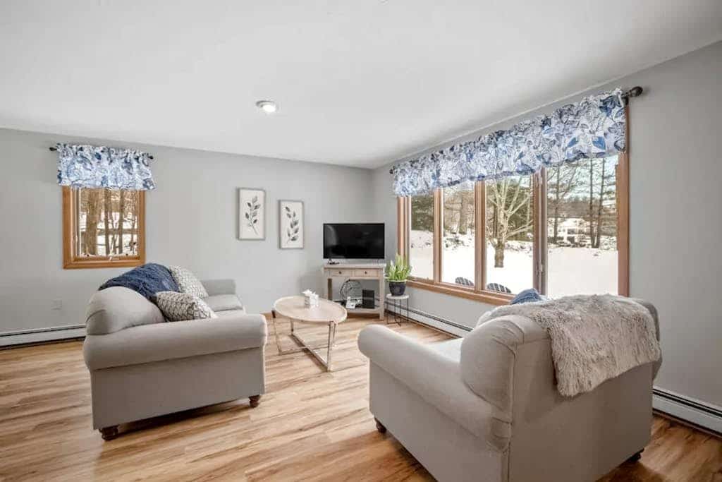 Spacious home near outdoor rec with deck, grill, games, smart TVs, AC, & W/D