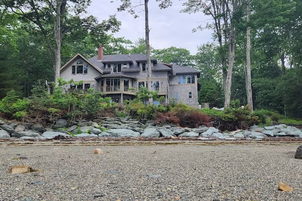 Private Oceanfront Retreat | Panoramic Views, Deck & Rocky Shore