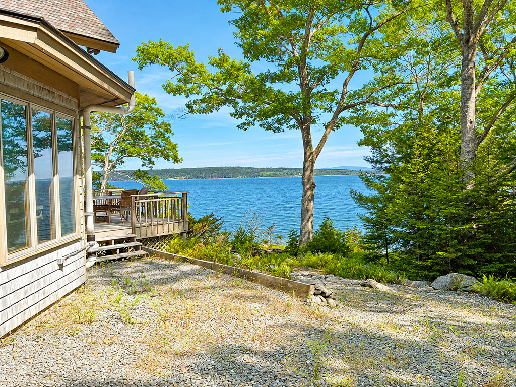 Majestic of Mount Desert Narrows