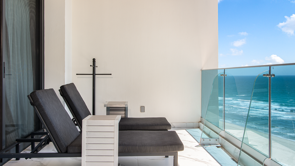 Encantame Soleil R1003-One Bedroom