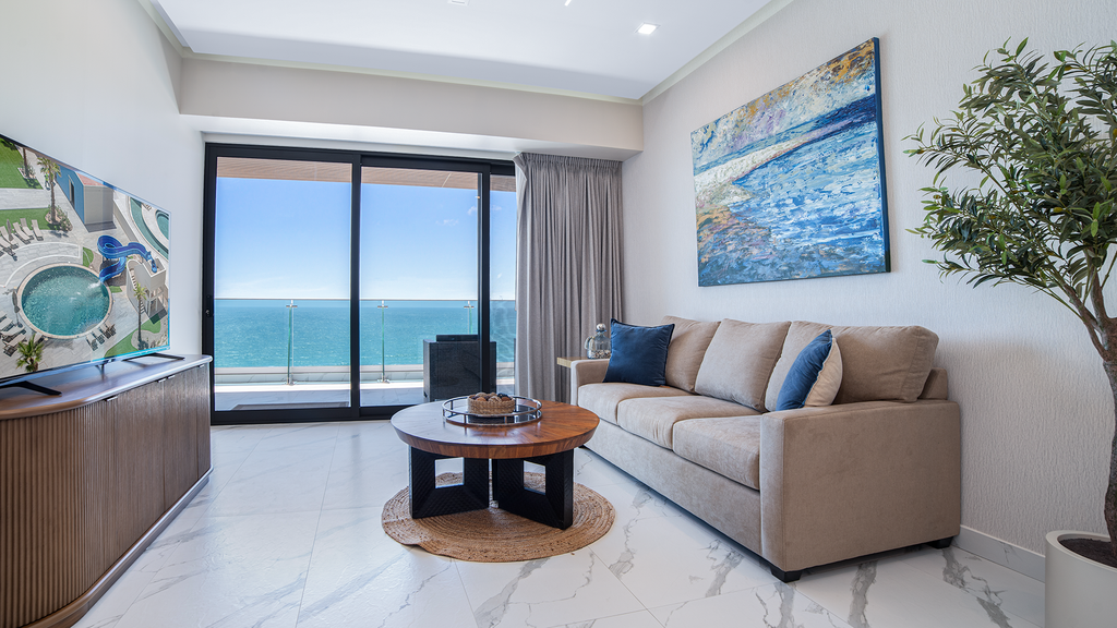 Beautiful Oceanview 1BR Getaway with Private Balcony & Resort Amenities