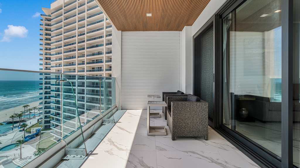 Encantame Soleil R1003-One Bedroom