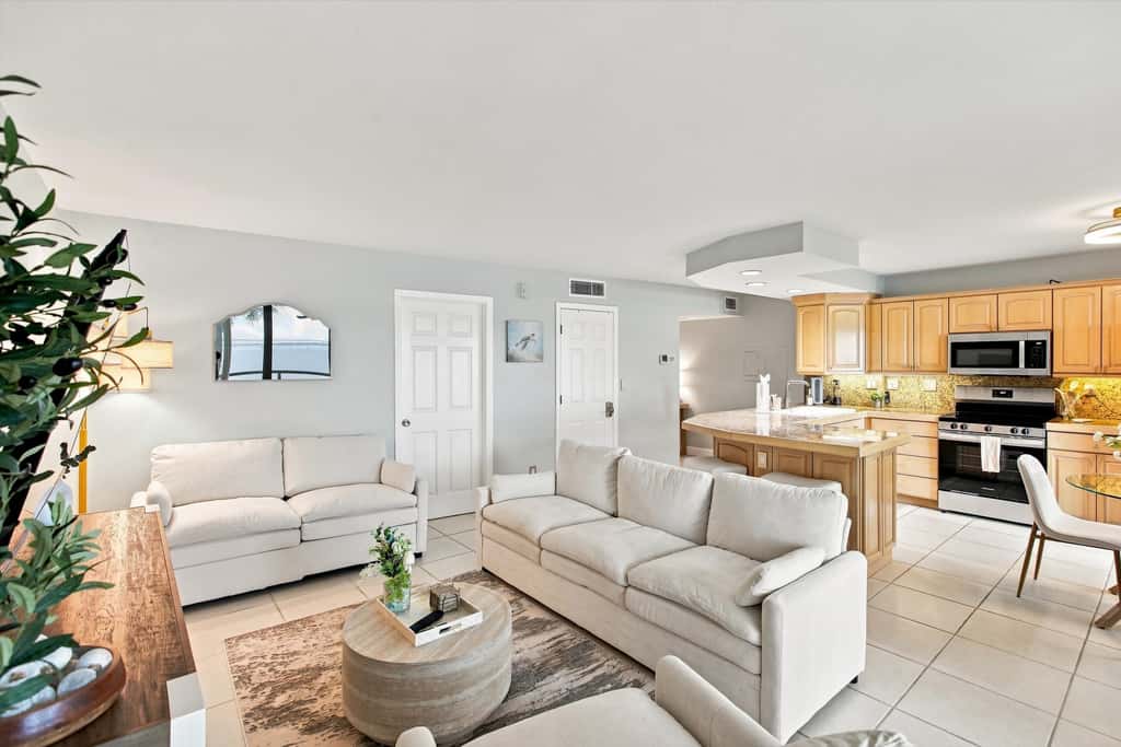 Heaven on the Bay - Waterview Balcony