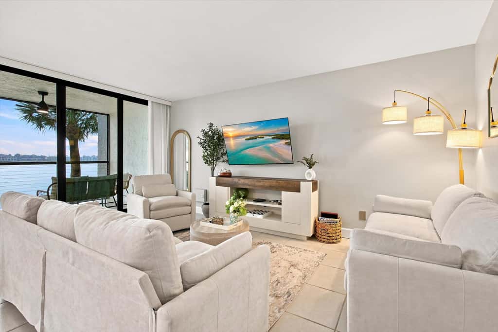 Heaven on the Bay - Waterview Balcony