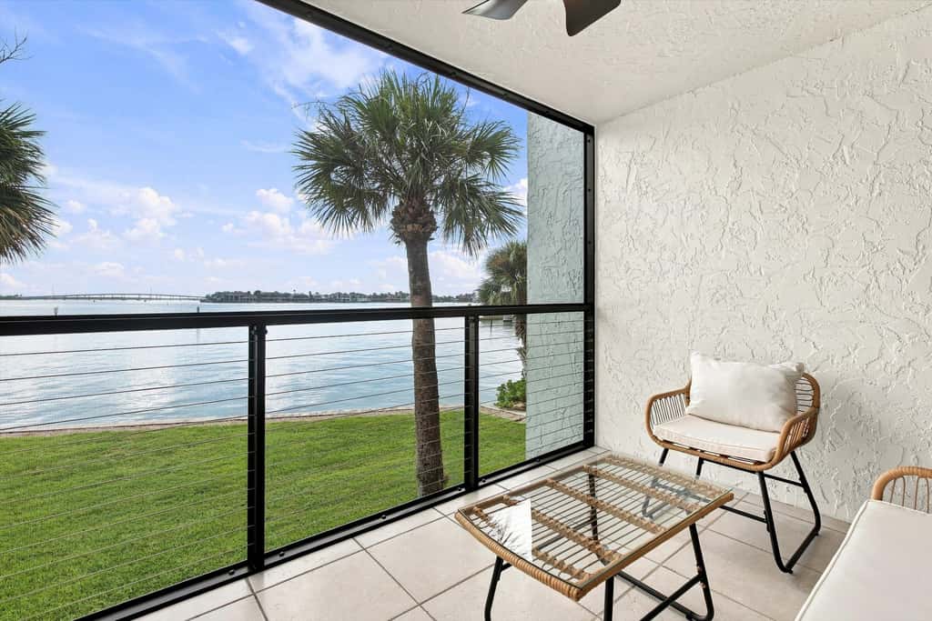 Heaven on the Bay - Waterview Balcony
