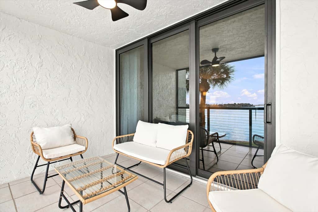 Heaven on the Bay - Waterview Balcony