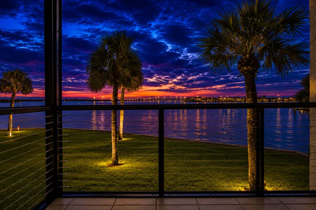Heaven on the Bay - Waterview Balcony
