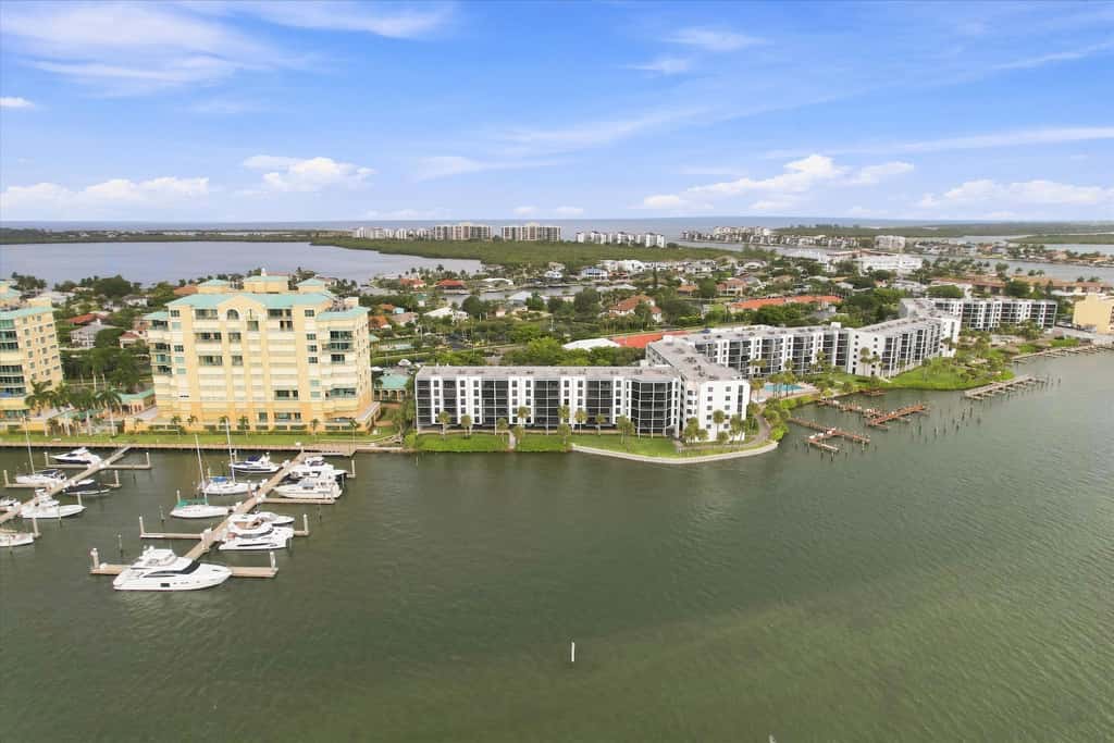 Heaven on the Bay - Waterview Balcony
