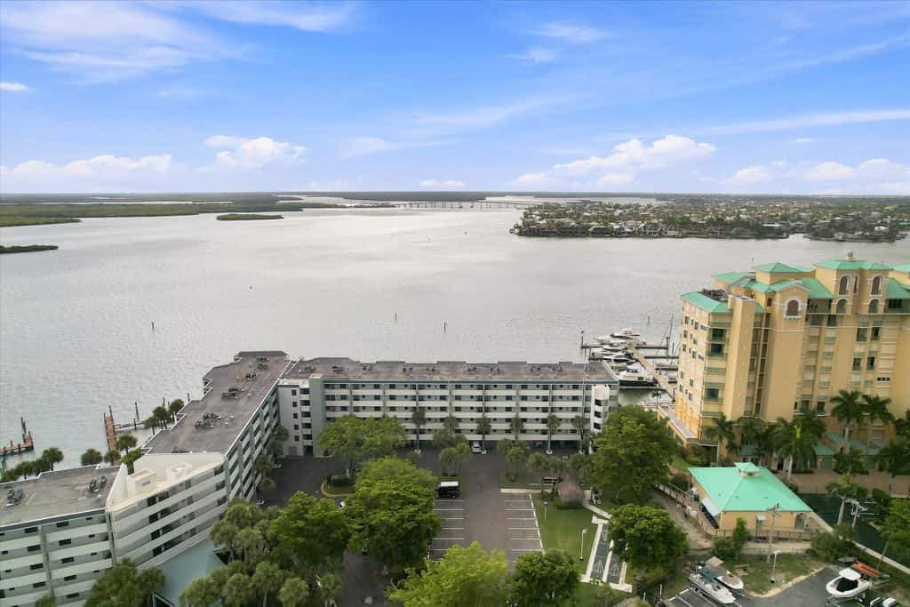Heaven on the Bay - Waterview Balcony