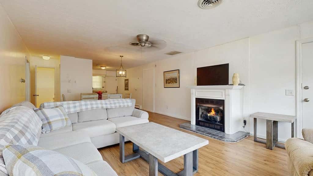 Unwind by the Fire Pit, Splash in the Pool & Explore Flat Rock