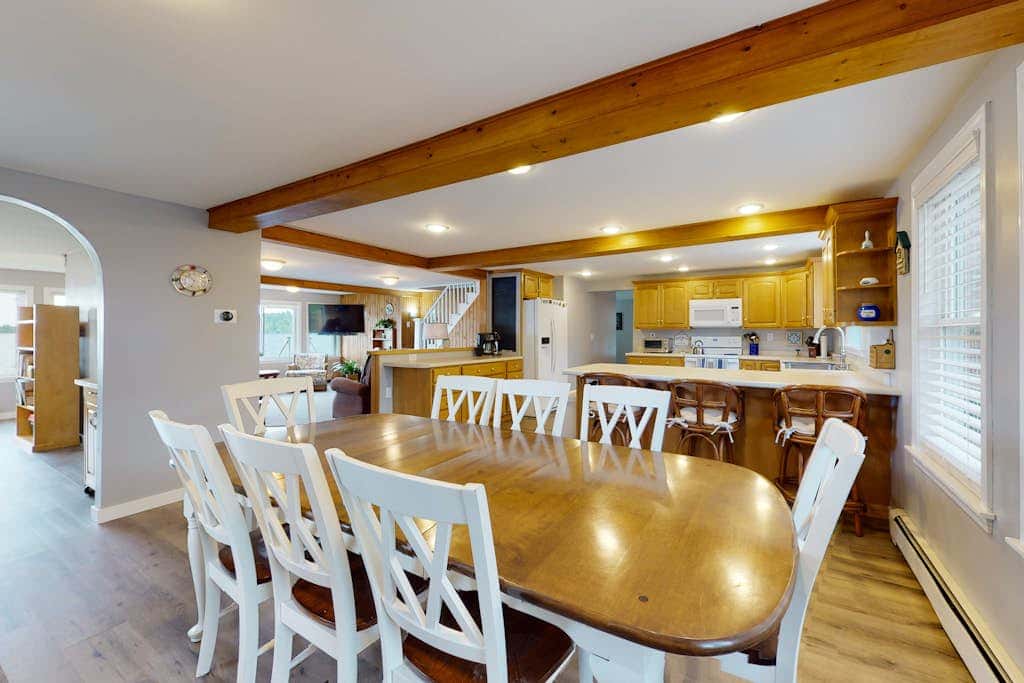 Cobbossee Hideaway