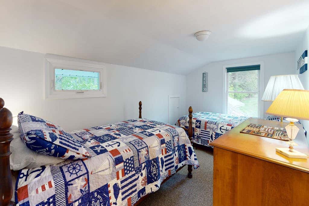 Cobbossee Hideaway
