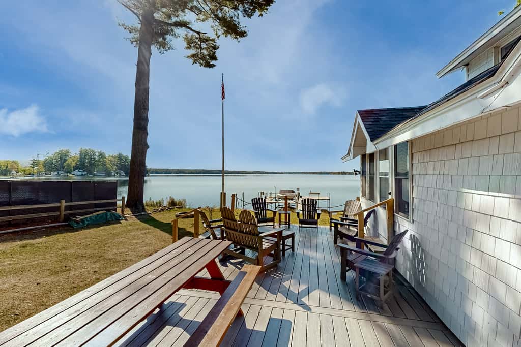 Cobbossee Hideaway