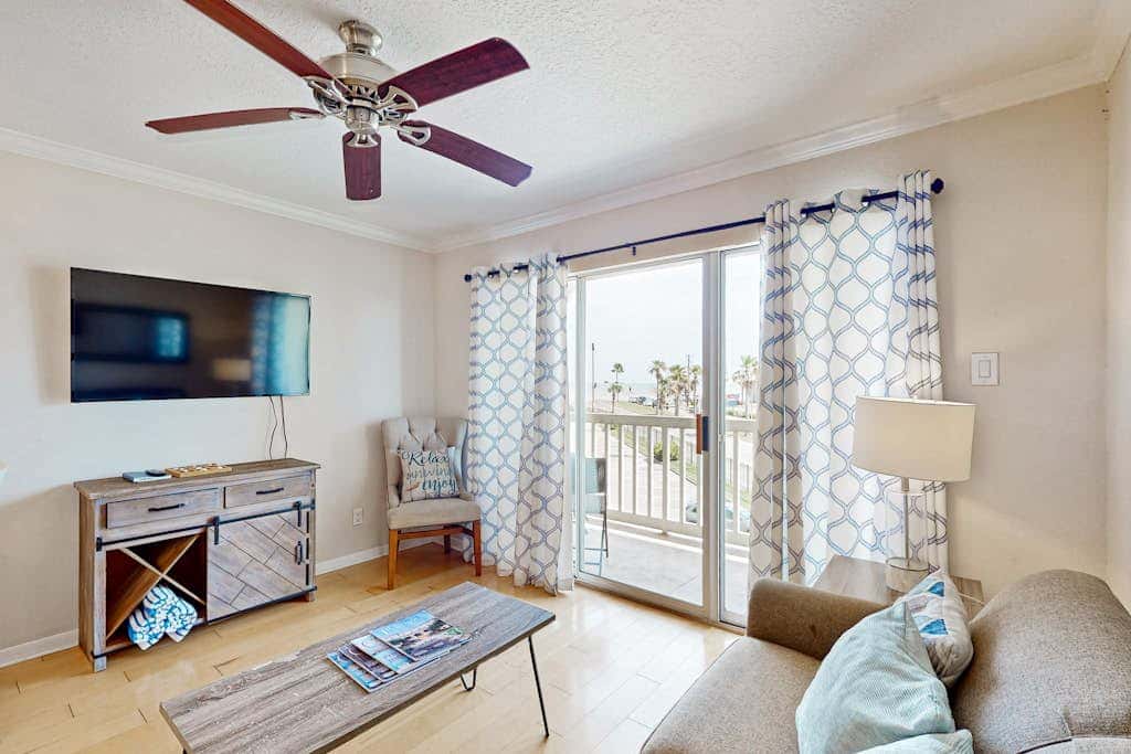 Victorian Condo #9227
