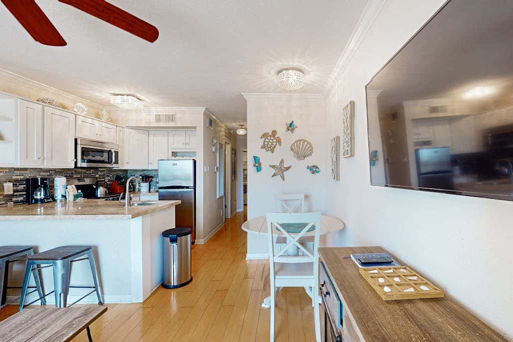 Victorian Condo #9227