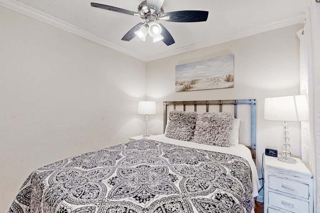 Victorian Condo #9227
