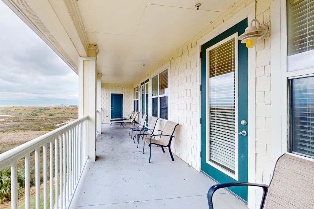 Pointe West Resort - Suits Us