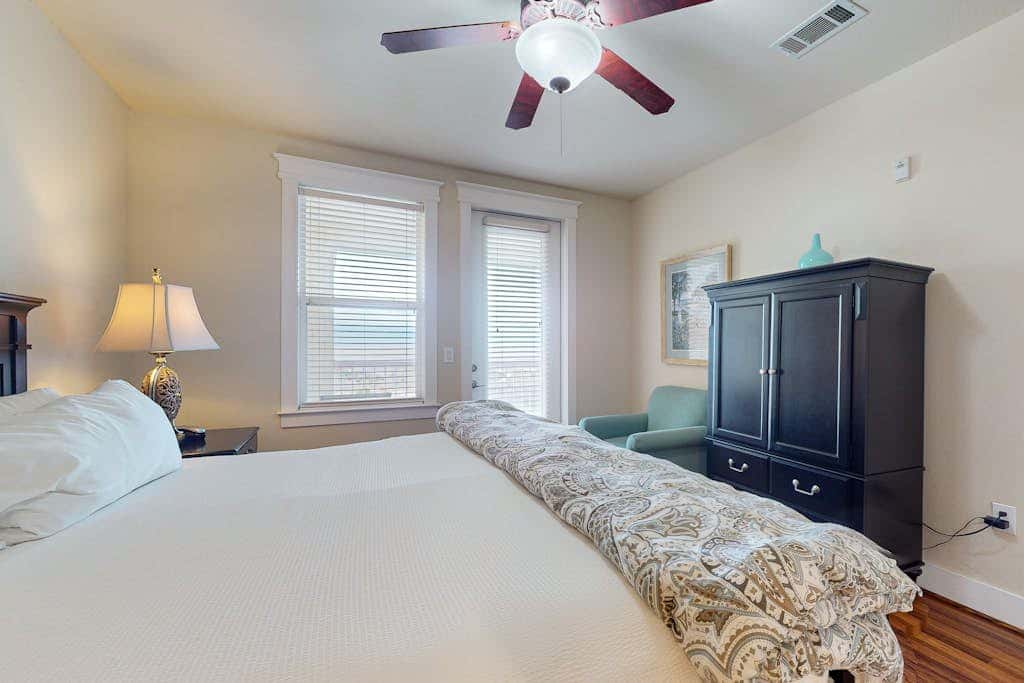 Pointe West Resort - Suits Us