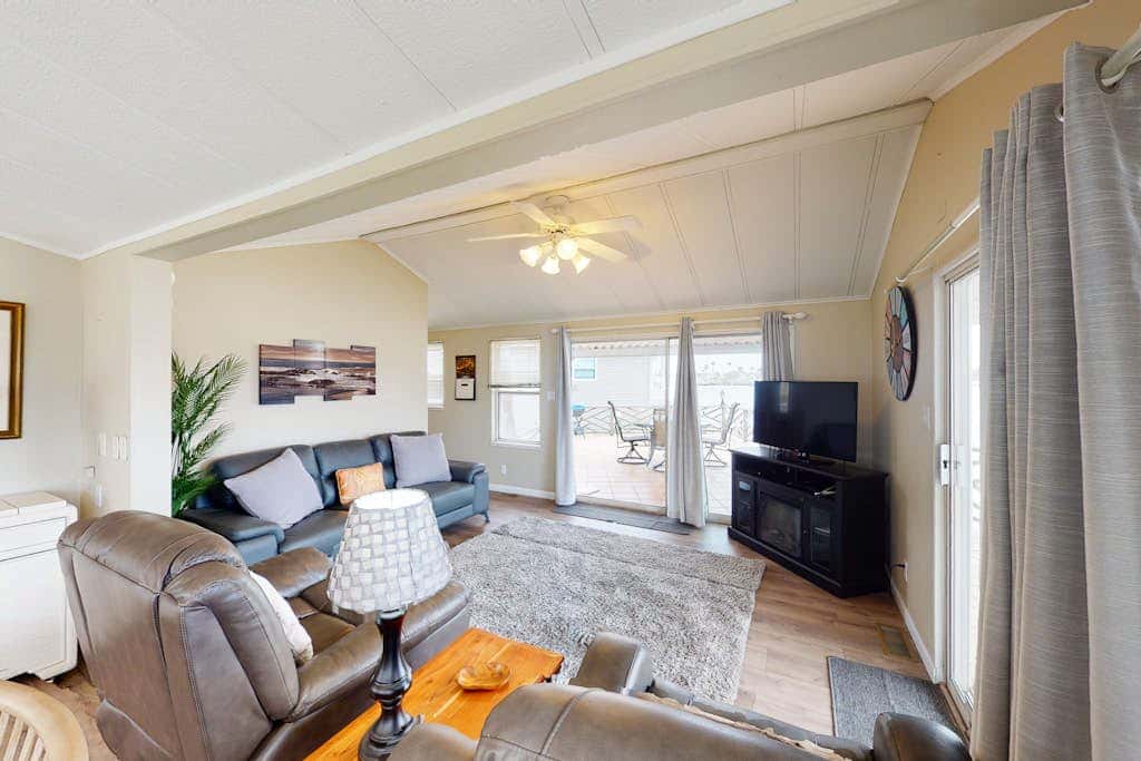 Long Island Village 347 Sand Dollar