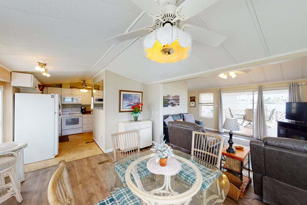 Long Island Village 347 Sand Dollar