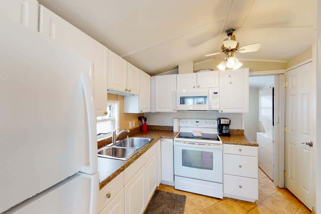 Long Island Village 347 Sand Dollar