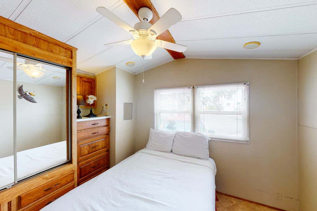 Long Island Village 347 Sand Dollar