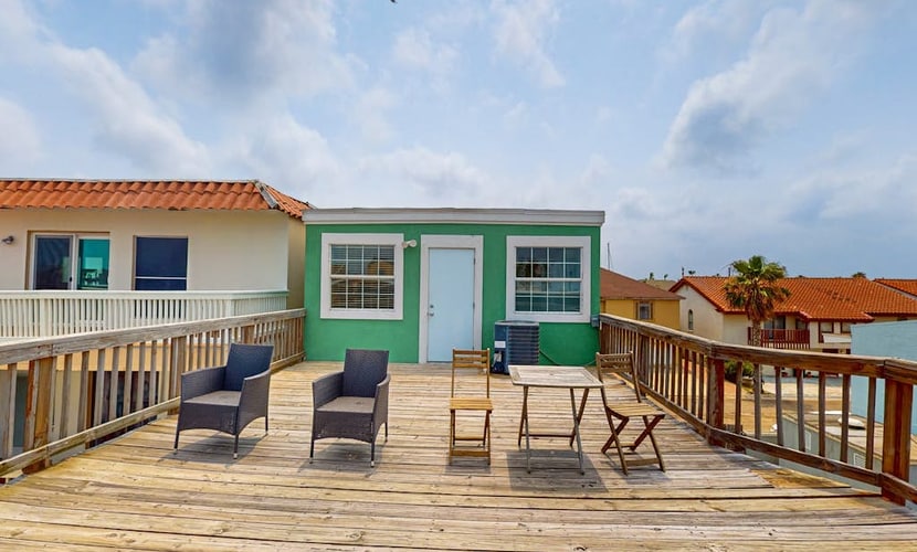 Waterfront home w/ a spacious deck, boat slip, & fish cleaning station - dogs OK
