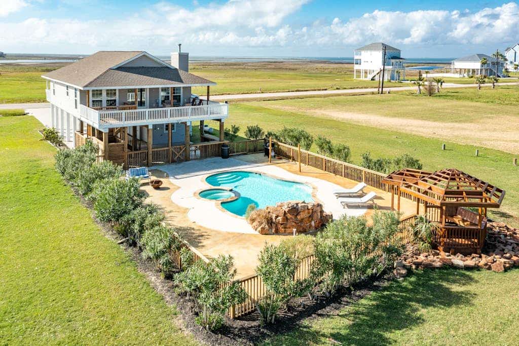 Bayside Paradise - Private Pool & Bay Views