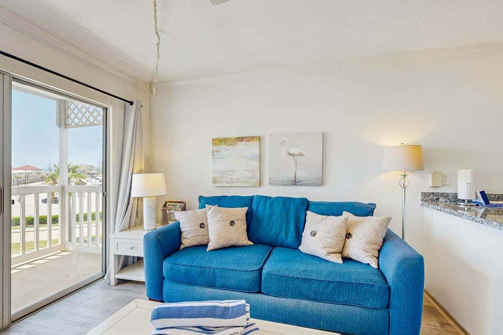 The Victorian Condos - Beach Waves