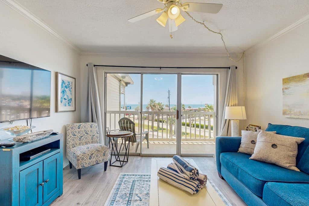 The Victorian Condos - Beach Waves
