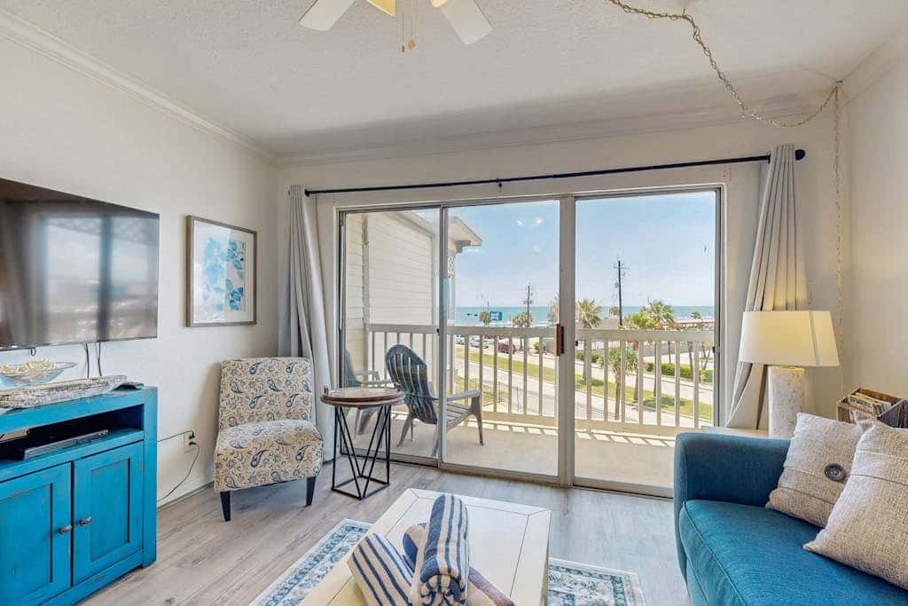 The Victorian Condos - Beach Waves