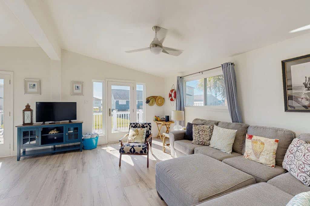 Beautiful dog-friendly home w deck & ocean view - enclosed yard, steps to sand