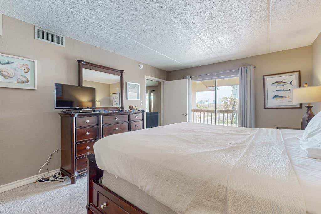 Marlin Arms Condominiums #9