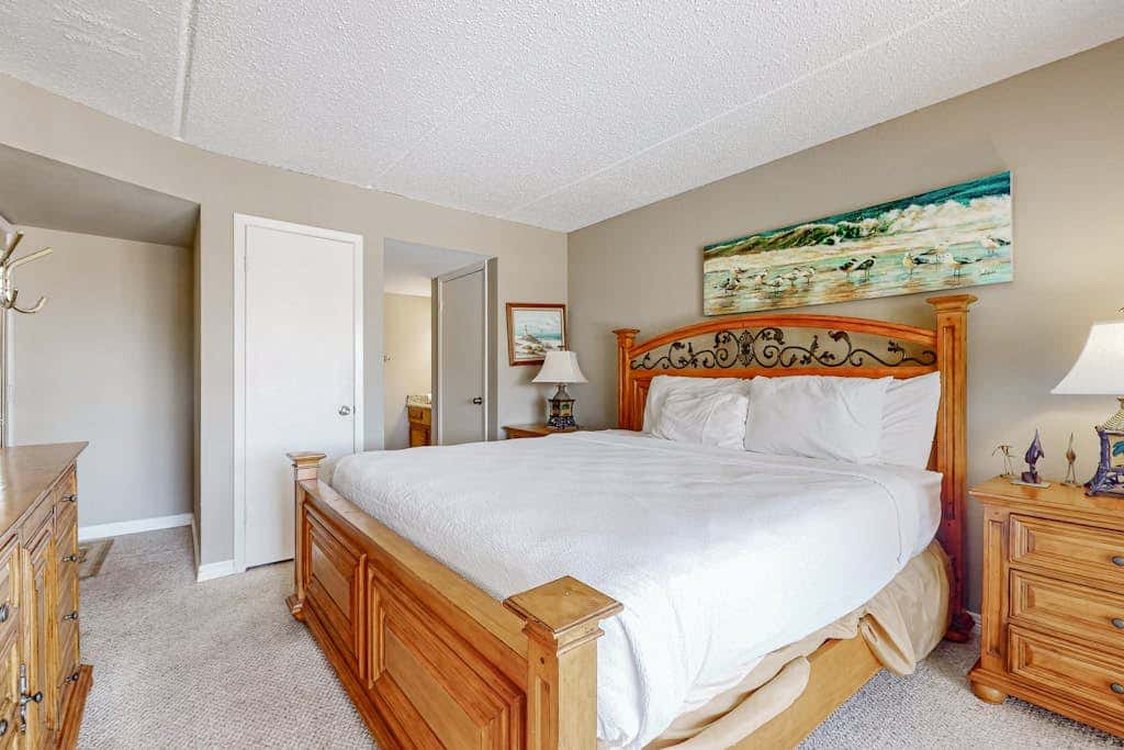 Marlin Arms Condominiums #9