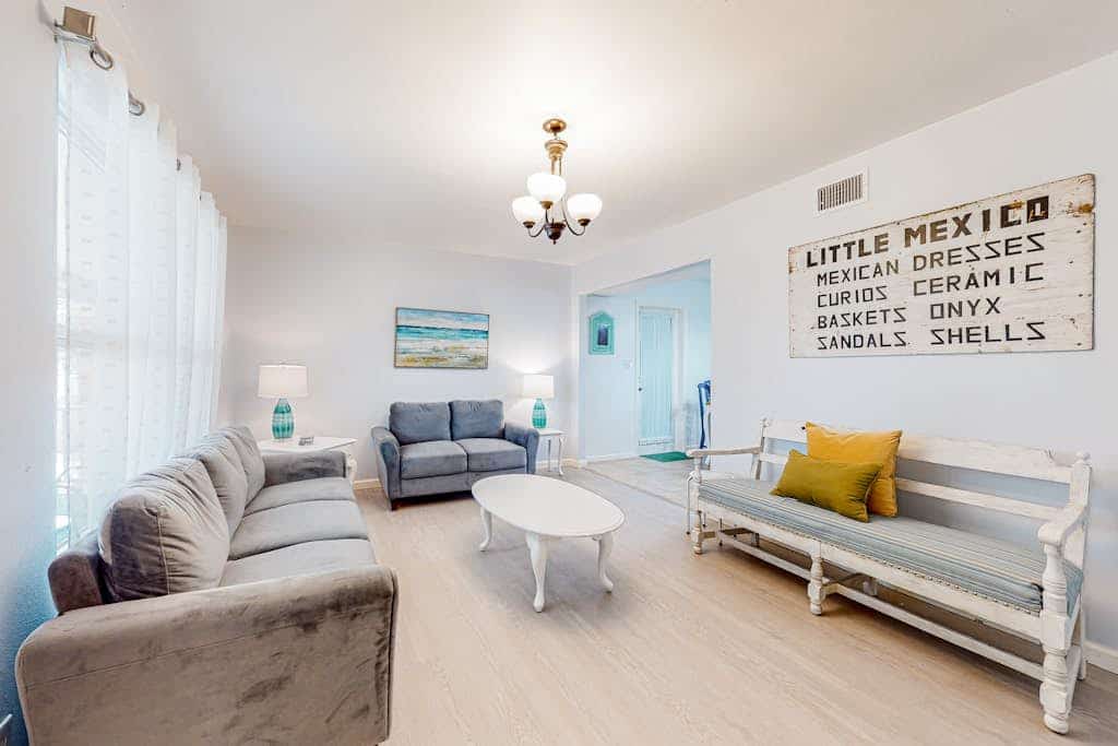 Family Tides | House in Port Isabel steps from the water - game room
