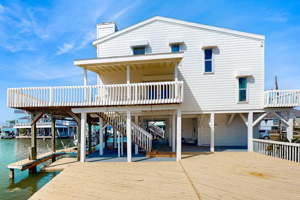 Mon Repose - Bayfront Home with Big Deck