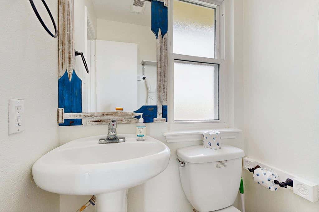 Seabreeze Serenity - Beachfront & Dog-Friendly