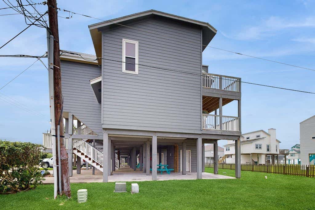 Seabreeze Serenity - Beachfront & Dog-Friendly