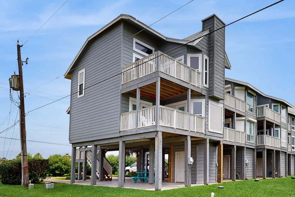 Seabreeze Serenity - Beachfront & Dog-Friendly