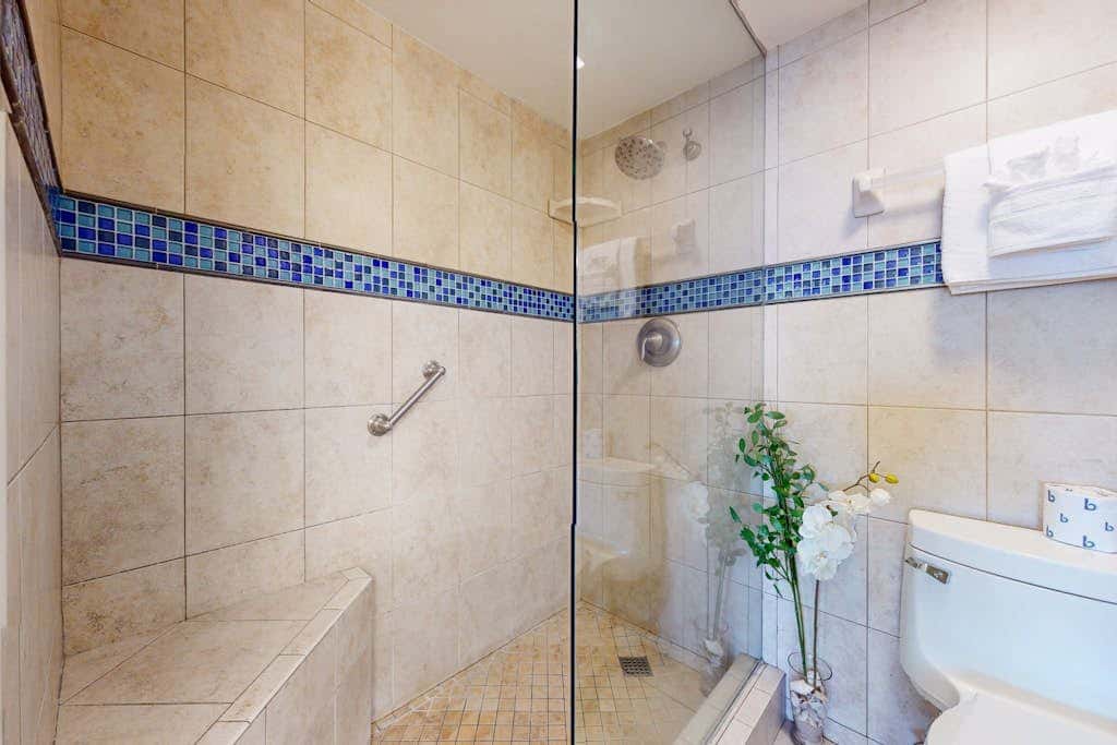 Saida Towers I #402 - Oceanfront, Pools & Hot Tub