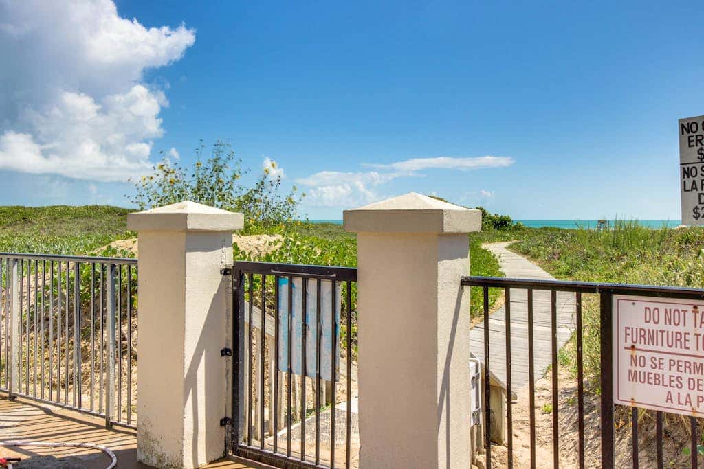 Saida Towers I #402 - Oceanfront, Pools & Hot Tub