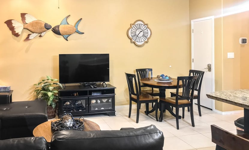 SPI condo with central AC, free WiFi, private washer/dryer, and shared pool
