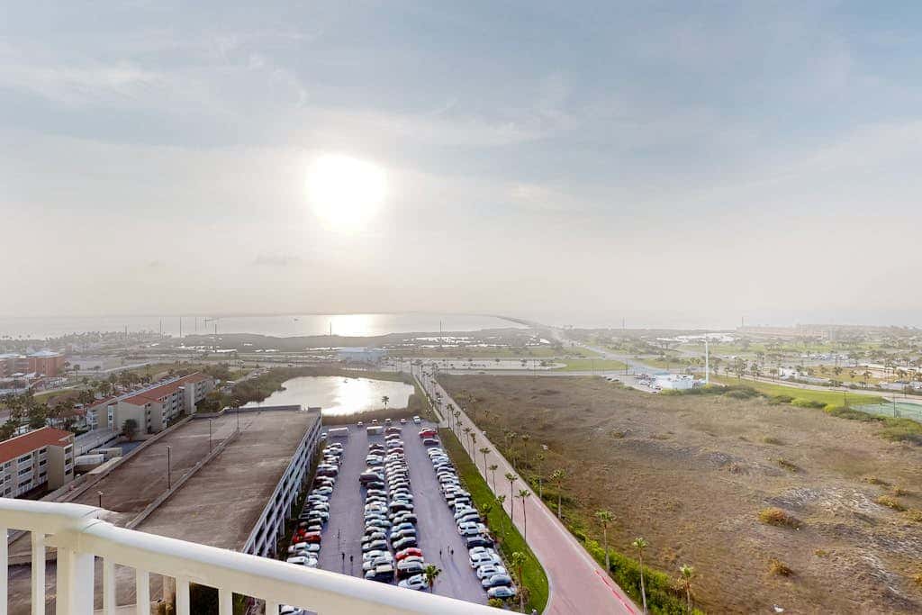 Sapphire Condominiums 1401