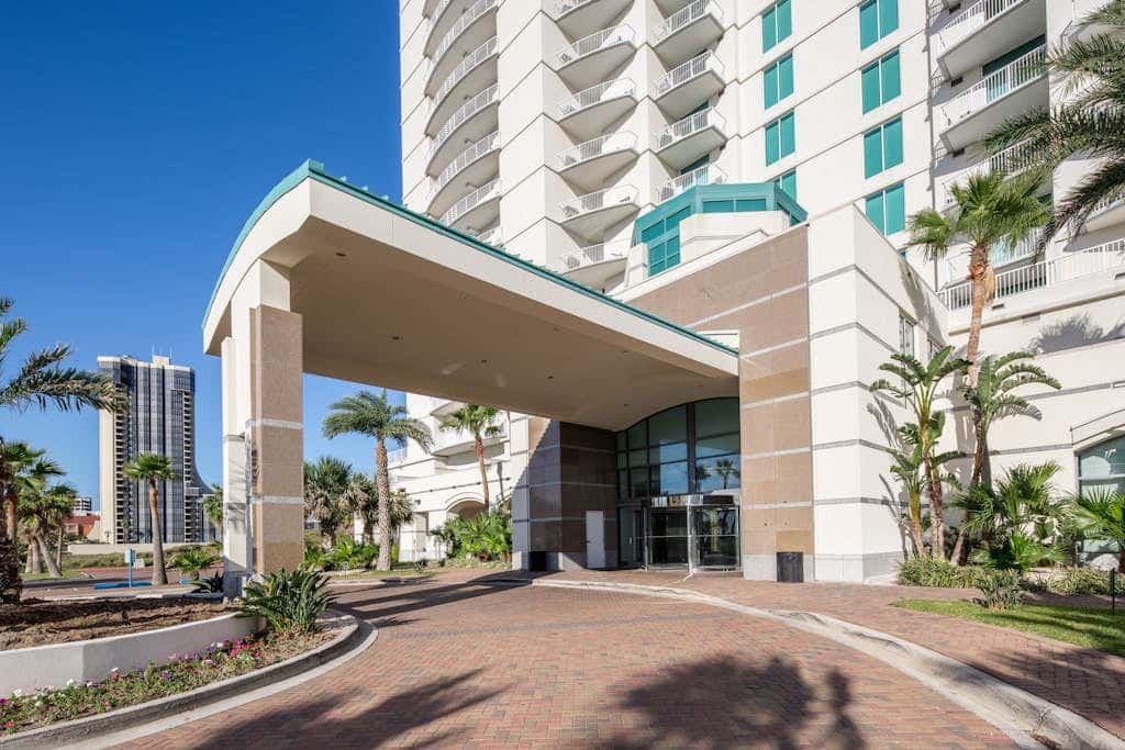 Sapphire Condominiums 1401