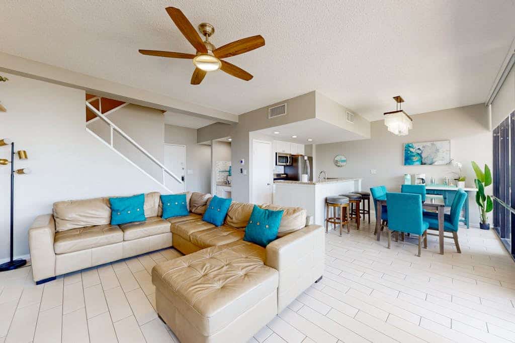 Amazing Beach Side Condo, Gulf and Bay View Balconies | Pools, Tennis & Gym