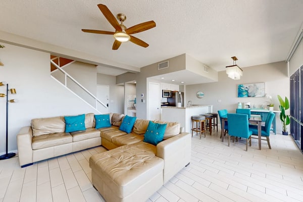 Amazing Beach Side Condo, Gulf and Bay View Balconies | Pools, Tennis & Gym