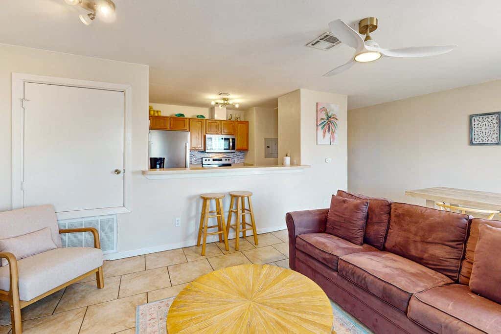 Leeward Isles 9303 - Pool, Walk to Beach, Dogs OK