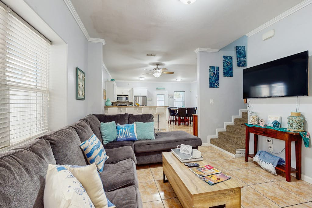 Pura Vida Unit A - Private Pool, Sleeps 13